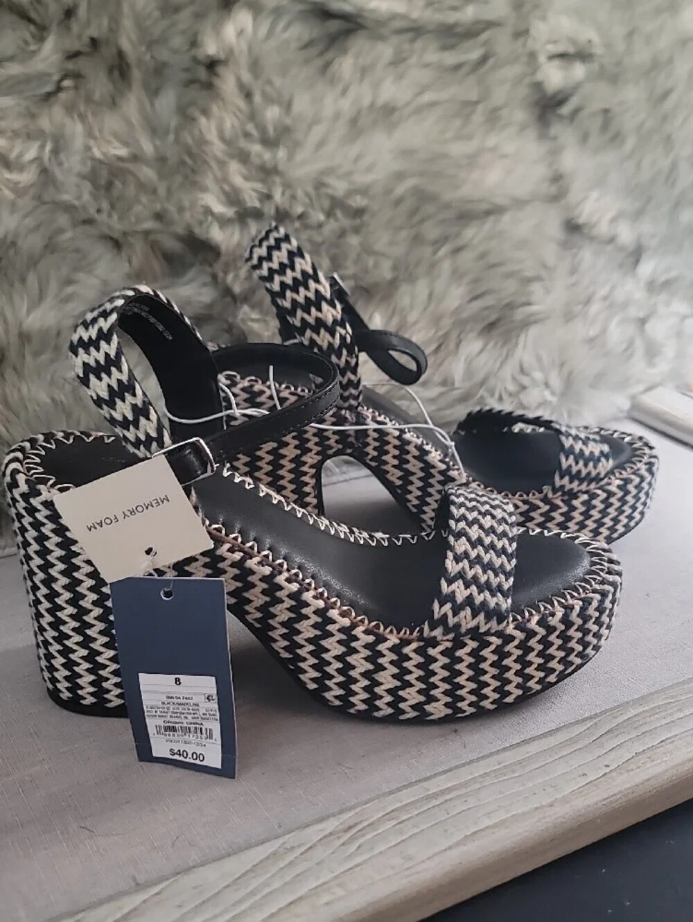 Universal Thread-Target Brand Woven Platform Sandals - Black & Cream